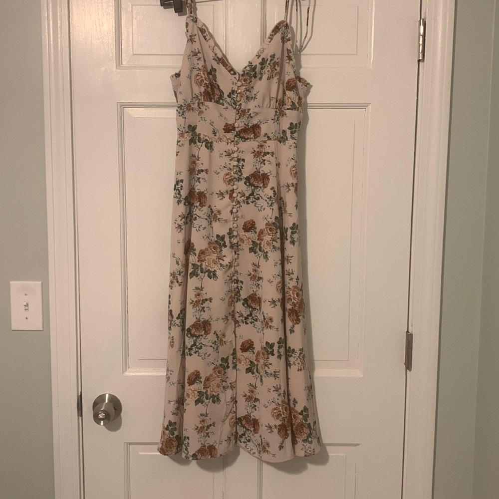 On you size small Madison button up dress